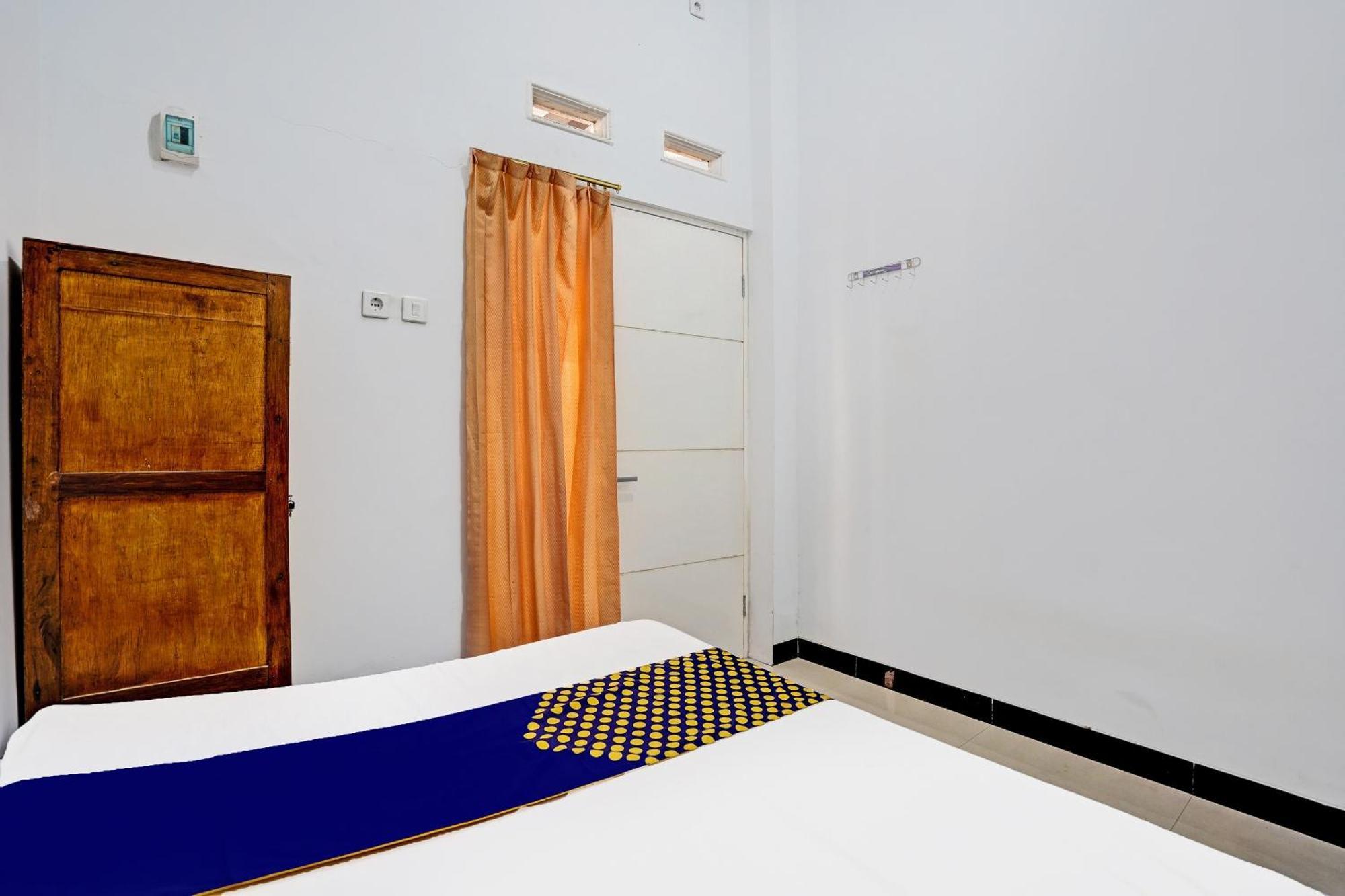Oyo Life 91866 Paradise Ok Kost Syariah Mojokerto 外观 照片